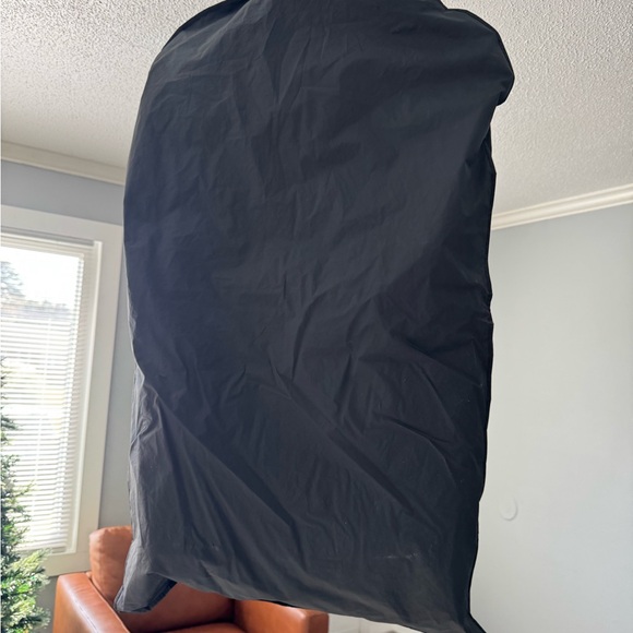 Peacoat - Picture 9 of 9